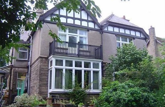 Cedar House B&B
