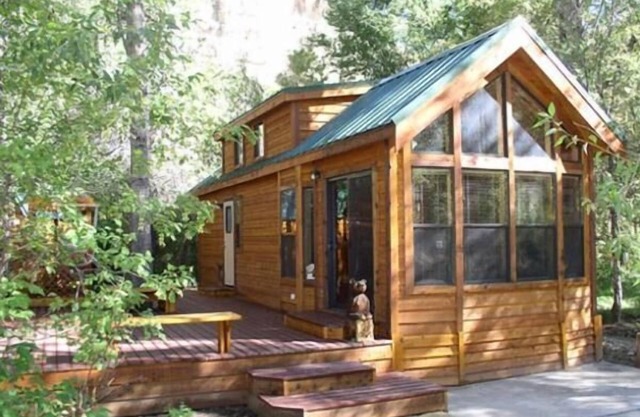 Cedar Pines Resort