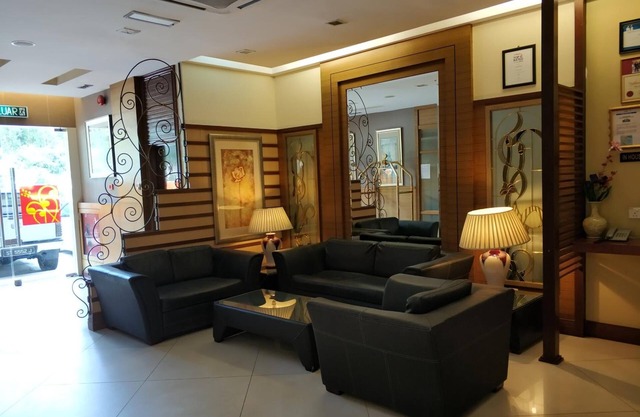 Celyn Hotel, City Mall