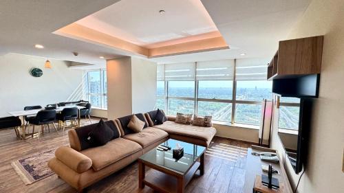 Centaurus Two Bed City View Apartment