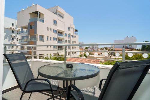 Central 2 Bdr Flat St Lazaros - Phoenix Lodge