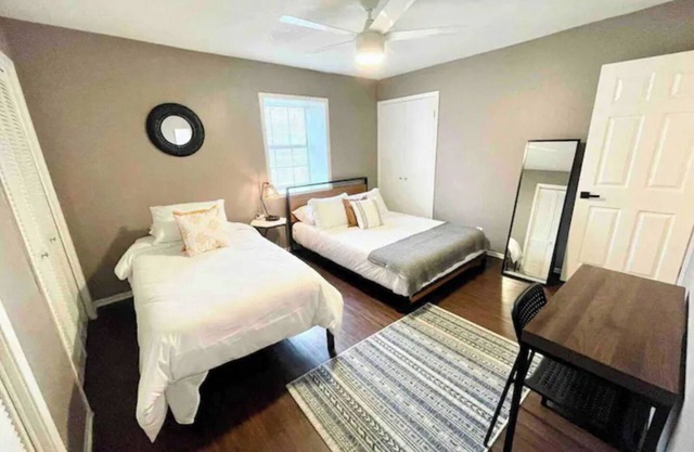 *Central 2-bedroom* 5mi from downtown w/patio MC