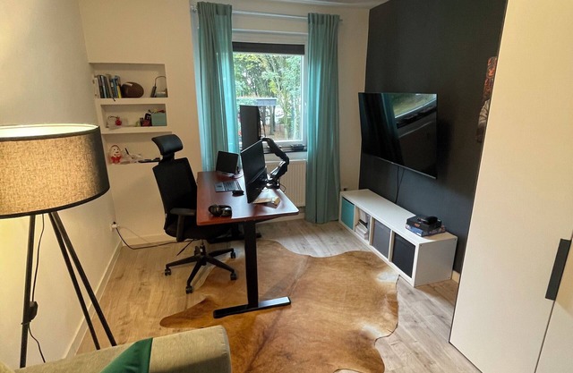 Central apartment on the 1st floor, close to the highway