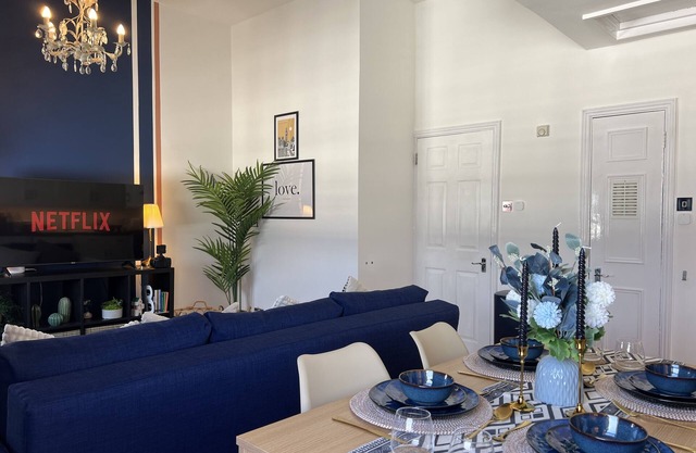 Central London Flat - Next to Victoria, Buckingham palace, with views of Big Ben