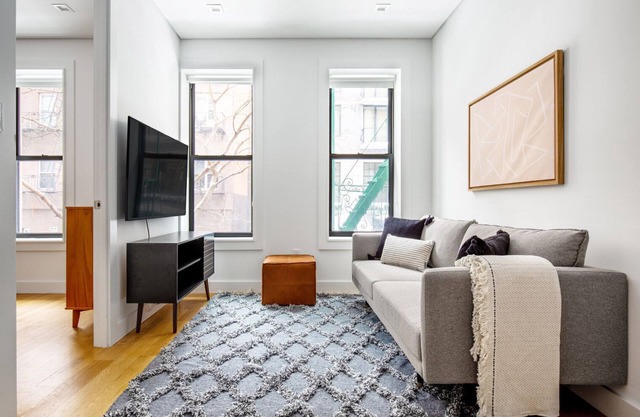 Central & Quiet SoHo 1BR w/W/D, New Appliances, by Blueground