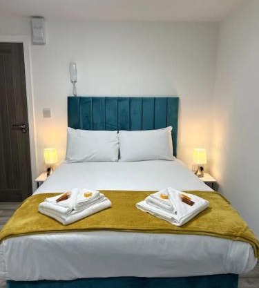 Centrally Located Double BedFlat