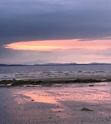 Ceol Na Mara Cottage by the sea