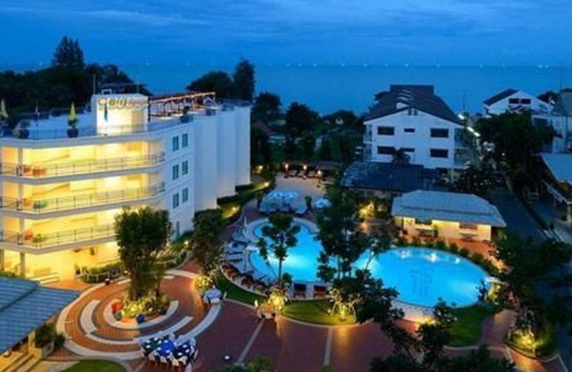 Cera Resort Chaam