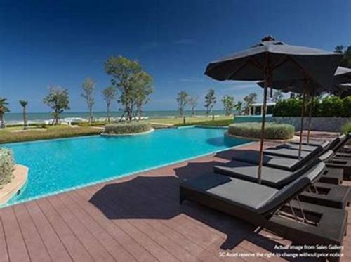 Cha-Am Hua-Hin Beach Villa by BirdOfParadise