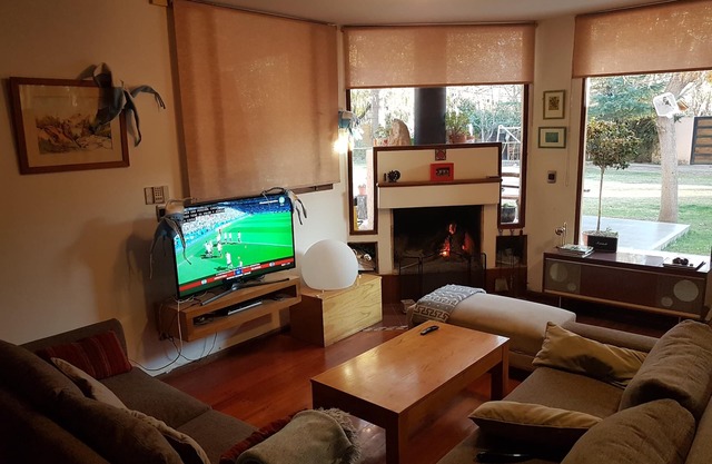 Chacras de Coria, casa con parque y piscina. Ideal para familias.