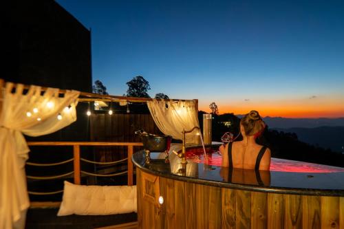 Chalé Boutique Spa- Sauna seca, Jacuzzi , Rede suspensa