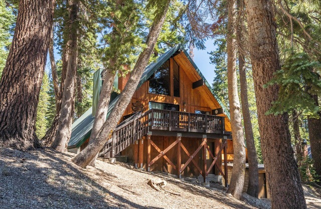Chalet #23, Ski in/Out,Slope-Side Steps to Main Lo