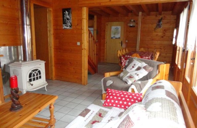 Chalet 3 Chambres 8 Pers, 800m Pistes, Parking Couvert, Poêle à Bois, Quartier Calme - FR-1-572-224