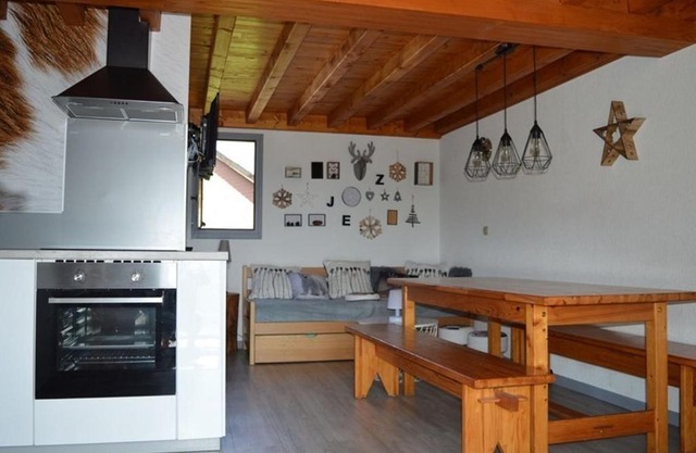 Chalet 6 pers. face au lac de Matemale, proche pistes de ski et commerces, Les Angles - FR-1-593-40