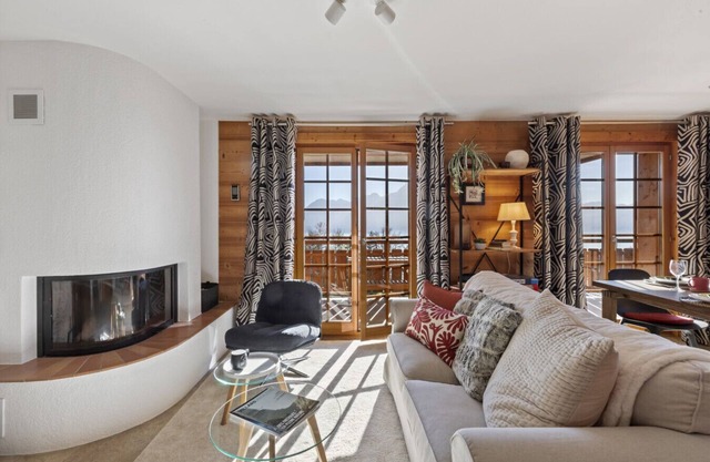 Chalet apartment with balcony and view of the Alps