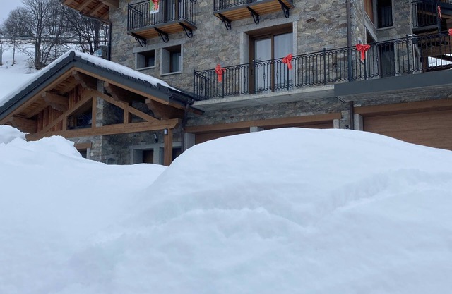 Chalet Authentique Avec spa vue Montagnes Pour 12 Personnes