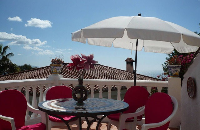chalet bougainvillea sea view 500 m. from the beach available wifi