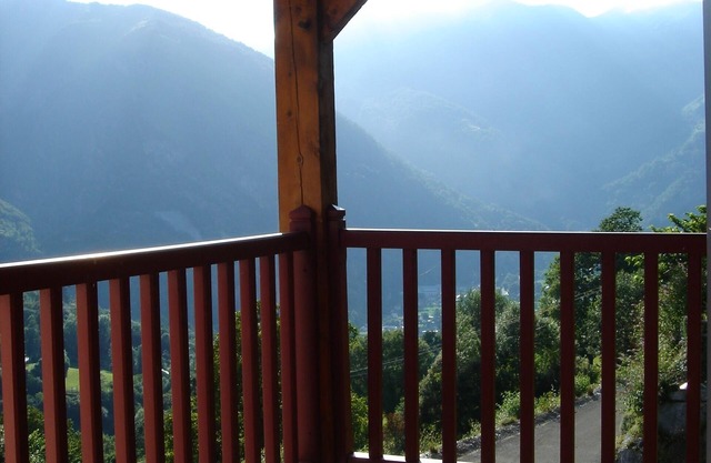 Chalet Convivial et Familial Dans les Pyrénées Station de ski Gourette