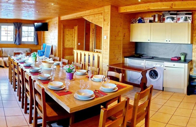 Chalet de luxe 4* · Tout confort · Jacuzzi & Sauna · 5 Chambres - FR-1-267-257