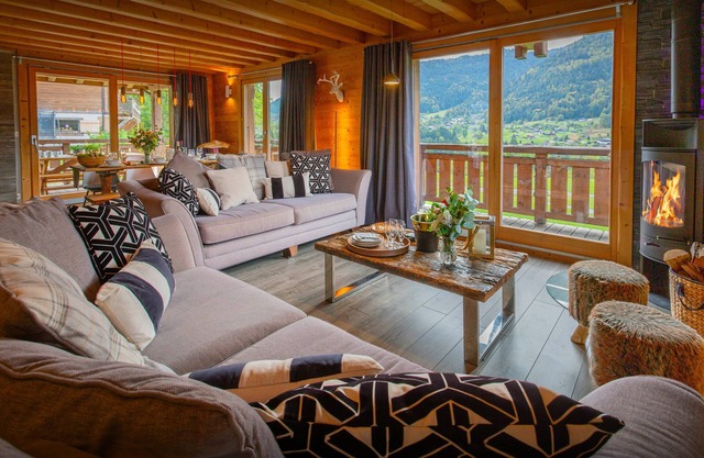 Chalet de Nantaux - Morzine family stay 8p with spa & sauna - OVO Network