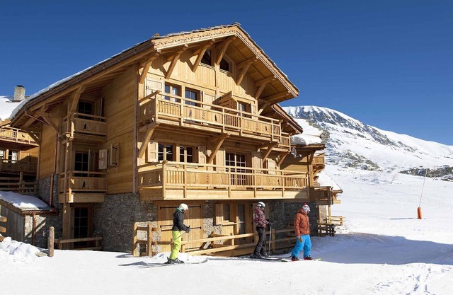 Chalet directly on the ski slope