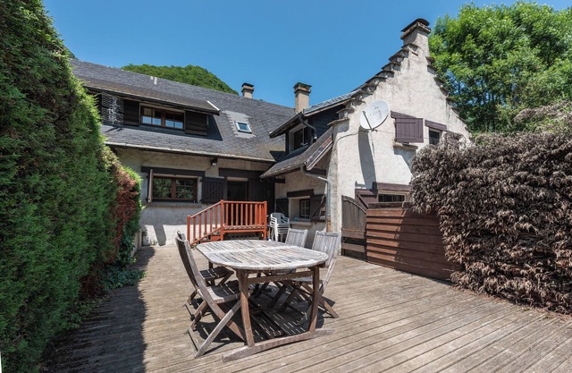 Chalet 'Du Tourmalet - La Mongie' with Mountain View, Private Terrace and Wi-Fi