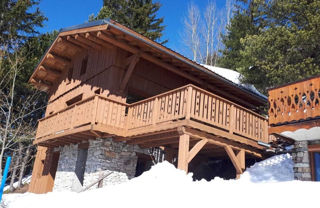 Chalet in La Plagne 1800, 9 people, 4 bedrooms, 350m from slopes, beautiful view