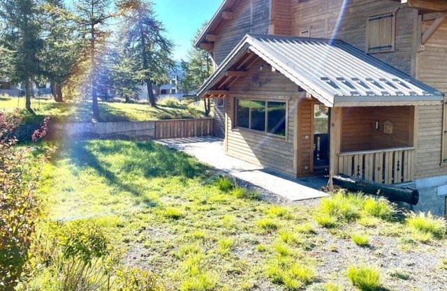 Chalet in the mountains, heart of the resort with exceptional view