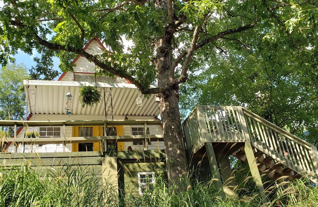 Chalet in the Sky - Lake front A-frame "tree house" surrounded by GSMNP