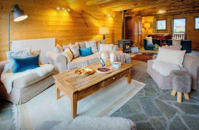 Chalet L'Otavalo - French Alps base for 8, spa & great views - OVO Network