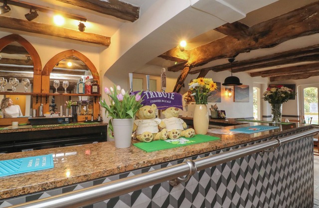 Chalet Log Cabin L2