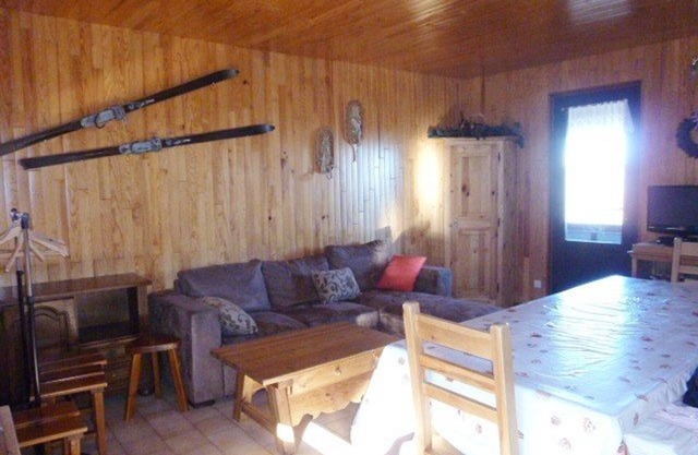Chalet lumineux pour 15 pers. avec équipements complets – parfait pour moments en famille