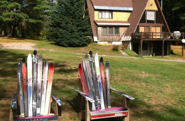 Chalet on Private Alderbrook Lake