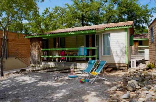 Chalet - Parc aquatique - eeecda