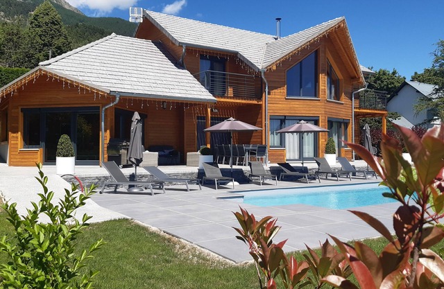 CHALET PAULANTOINE with POOL and BALNEOTHERAPY AREA