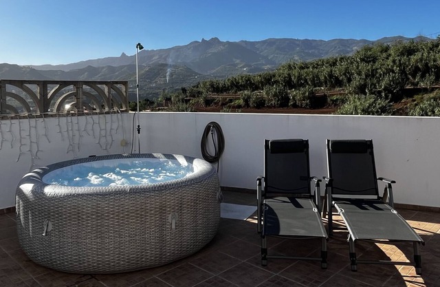 'Chalet Rural Amaia' with Sea View, Wi-Fi and Air Conditioning