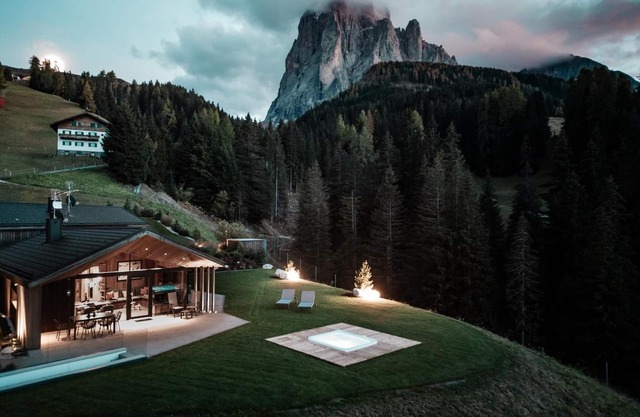 Chalet 'Ski' with Mountain View, Private Terrace and Wi-Fi