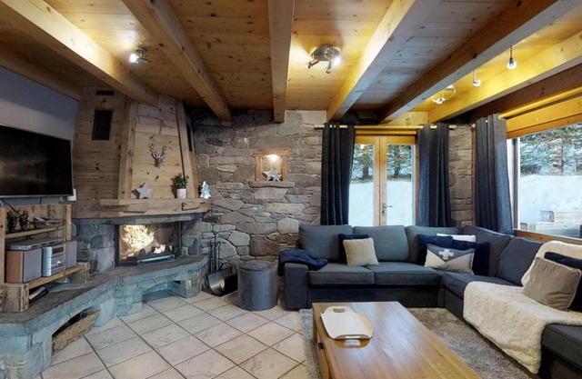 Chalet spacieux pour 11 pers., proche pistes de ski, jardin, BBQ, équipements enfants - Le Grand-Bornand - FR-1-467-58