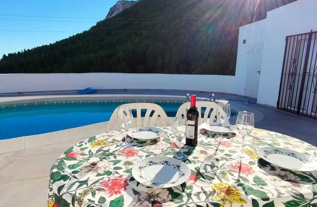 Chalet surrounded by nature, 5 minutes from the center of Denia