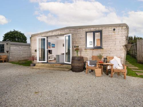 Chalet Wheal Jewel Hot Tub Lodge by Interhome
