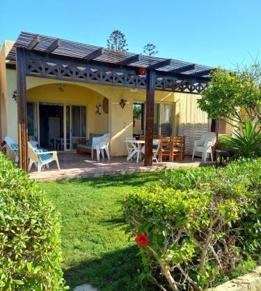 Chalet with garden -sea view cleopatra village - kilo 86 - north coast