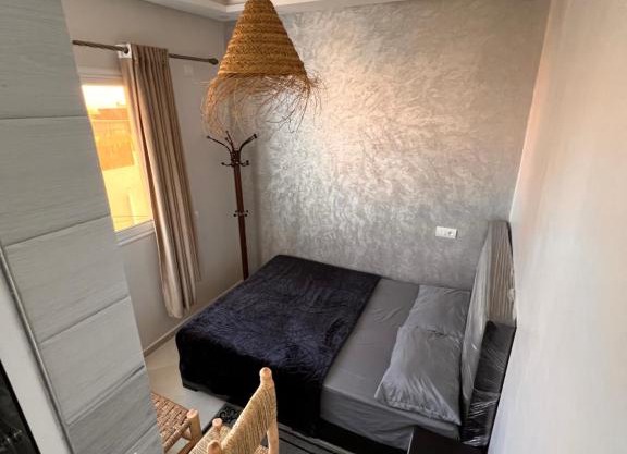 Chambre privée 3 avec salle de bain cuisine partagée