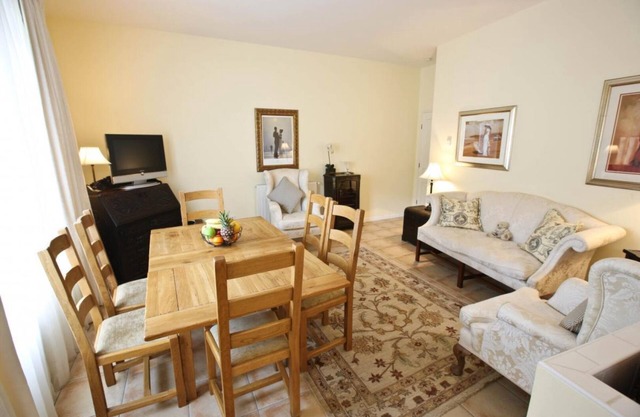 Channel - ST-LAURENT-DE-CERDANS