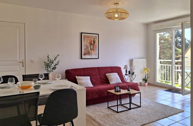 Charming retreat with WiFi in Merville-Franceville-Plage