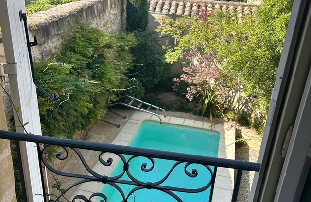 Charming high-end Cottage near Uzès with pool