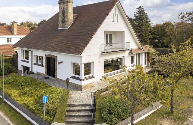 Characterful villa near the beach!