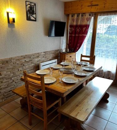 Charmant appartement 6-8 personnes au cœur du village à proximité lac et pistes de ski