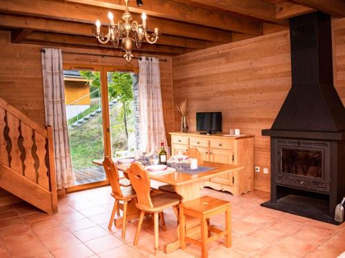 Charmant Chalet 6 Pers. avec Terrasse et Parking - Résidence Les Chalets de Praroustan, Pra Loup 1500 - FR-1-504-364