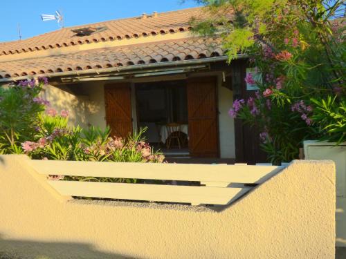 Charmante maison familiale à Gruissan avec terrasse ensoleillée