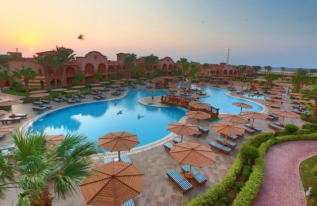 Charmillion Gardens Aquapark